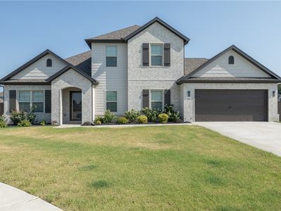 900 Rawlings Cir