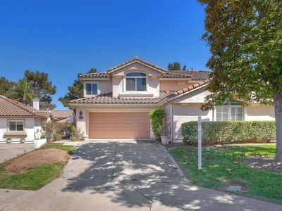 1073 Torrey Pines Rd