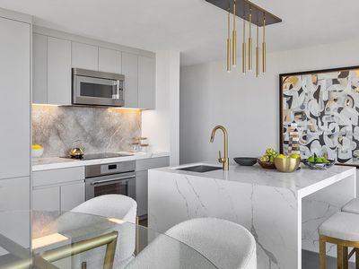 55 Lagrange St #1504