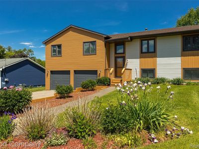 5410 Edgar Rd