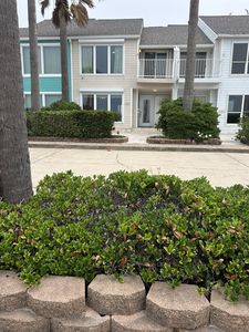 8402 Seawall Blvd APT 4