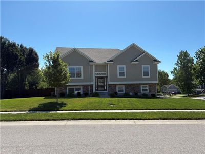 805 Cedar Ridge Dr