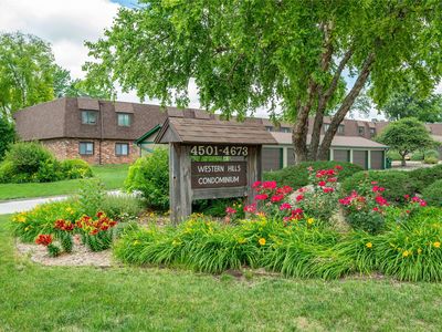4633 Woodland Ave Unit 1