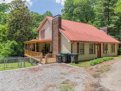 817 Airport Rd