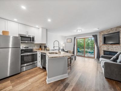 111 Center STREET #302