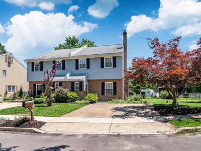 Property at 2021 Clonmel Rd, Harleysville, PA
