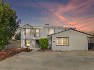 5643-5641 Whitney Ave