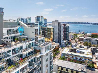 300 W Beech St UNIT 2302