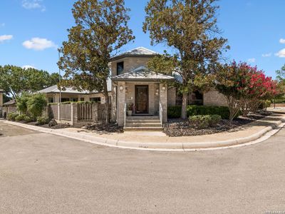 6122 Windy Knoll