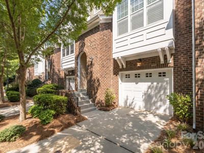 11194 Bridgewater Dr