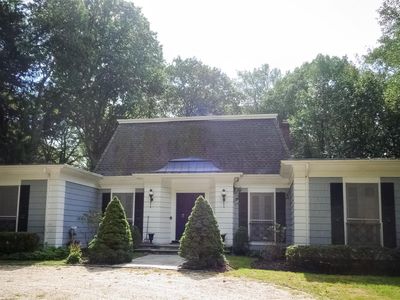 704 Short Beach Road