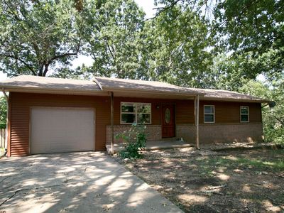 1201 E East Court