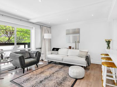 750 Park Ave APT 4B