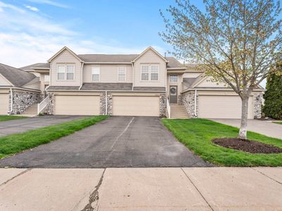 Property at 26626 Kirkway Cir, Woodhaven, MI
