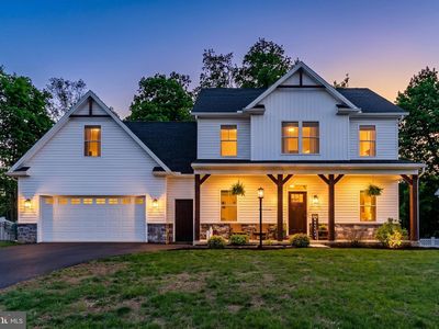 228 Parkway Dr
