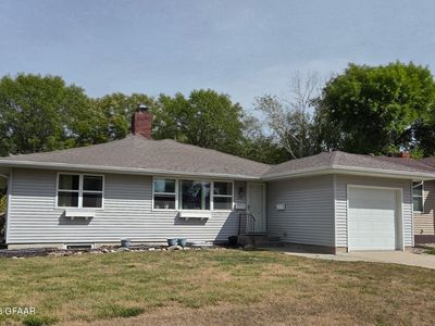 219 2nd Ave N