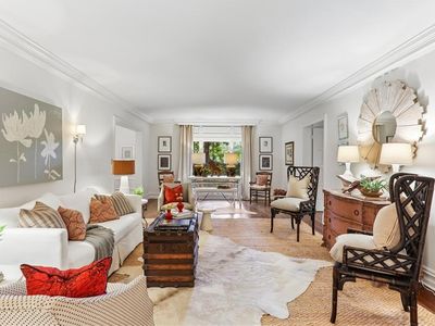 2769 Peachtree Rd NE APT 2