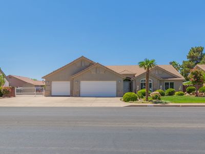 3729 W Rachel Dr