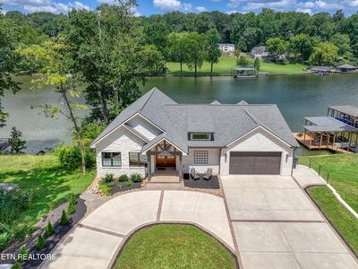 5033 Riversedge Rd