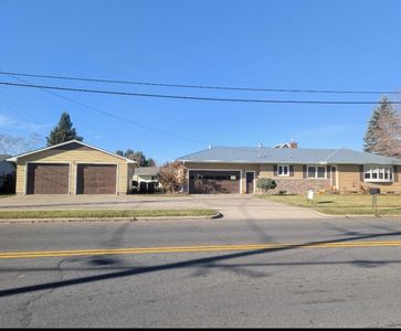 544 Leonard STREET NORTH North