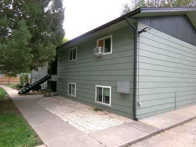 1052-1058 E 5th St