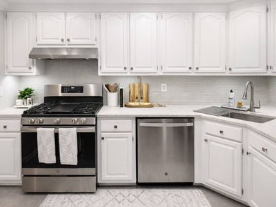 Property at 1075 Washington Grn #T3, New Windsor, NY