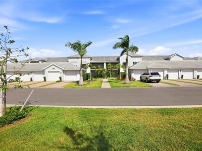 14214 Heritage Landing Blvd #816