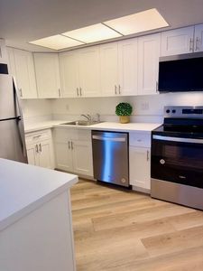 1999 NE Collins Cir #3-1