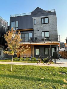 3521 W Conejos Pl