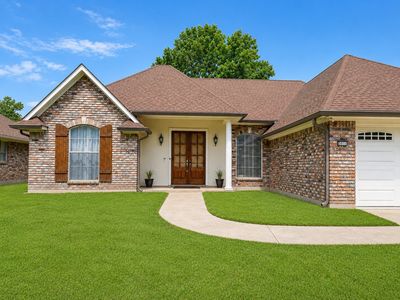 3016 Pleasant Grv