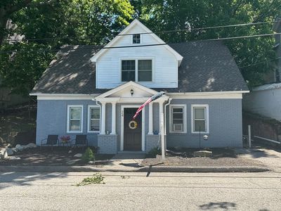 24 Proctor St
