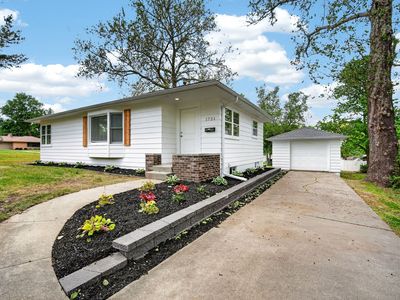 Property at 1721 Woodland Ave, West Des Moines, IA
