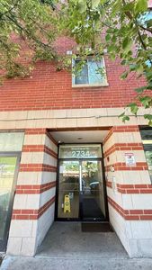 2734 S Wentworth Ave APT 406