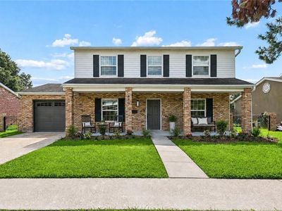 889 Oakwood Dr