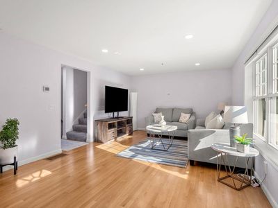 162 Karatzas Avenue