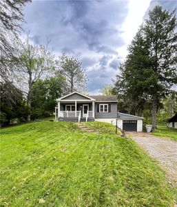 285 Thompsonville Rd