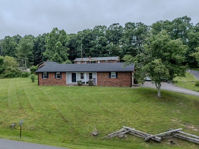 10 Poplar Ln