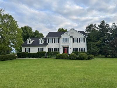 104 Grand Pointe Dr
