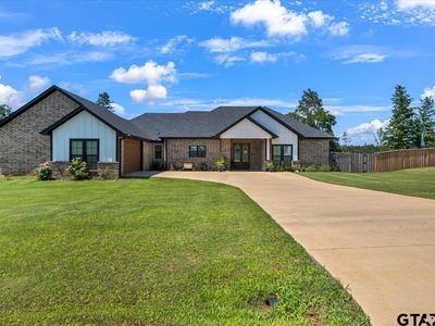 18329 Timber Oaks Dr