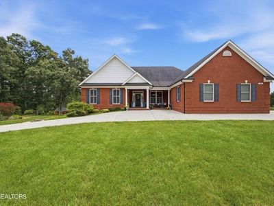 225 W Shore Dr