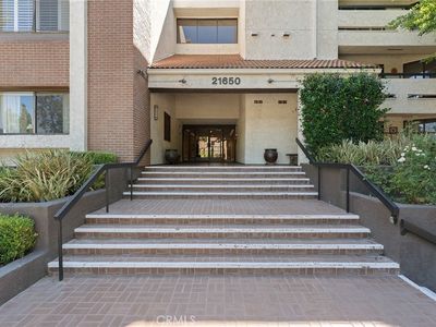 21650 Burbank Blvd Unit 203