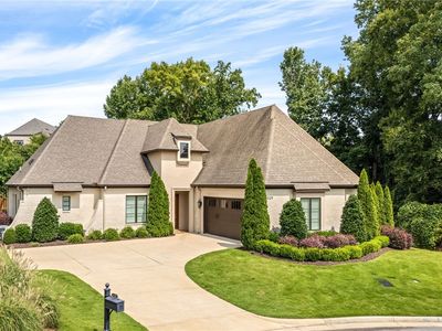 1009 Fairview