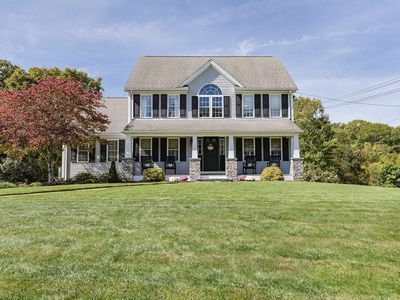 35 Christopher Dr