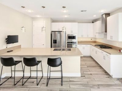 11423 Gravitation Dr