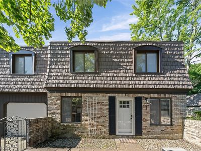 593 Tollis Pkwy #4-32