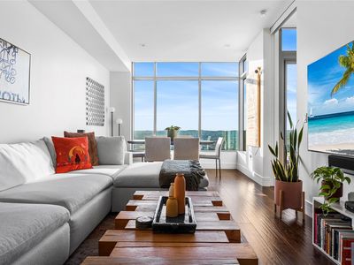 501 West Ave #2502