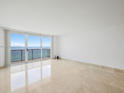 6039 Collins Ave APT 517