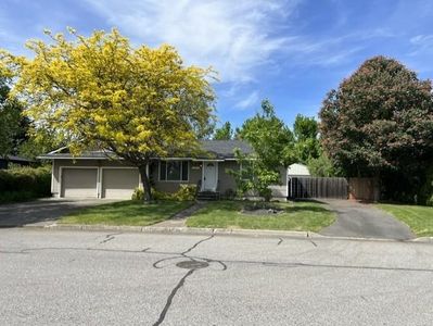 13411 E Boone Ave