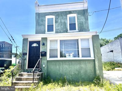 906 Cedar Ave
