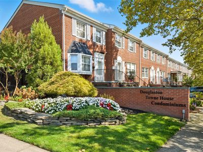 6231 Douglaston Parkway #15